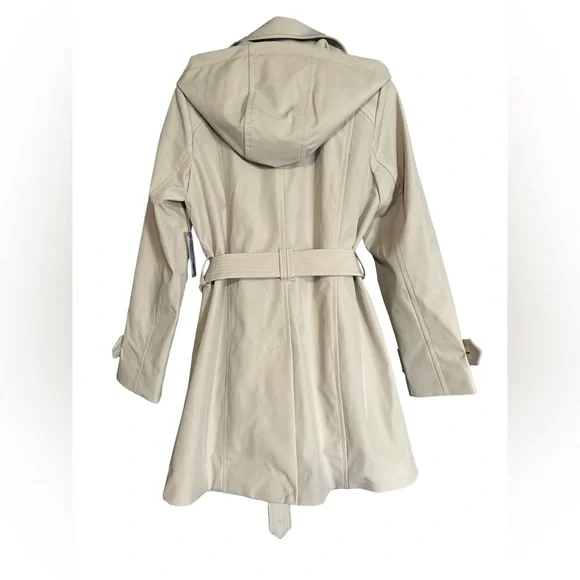 London Fog Short Beige Trench Coat - Picture 3 of 4